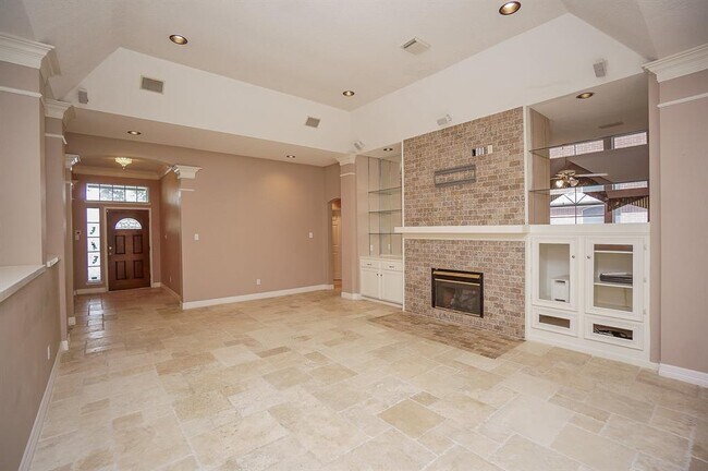 Building Photo - 19419 Shawnway Ln