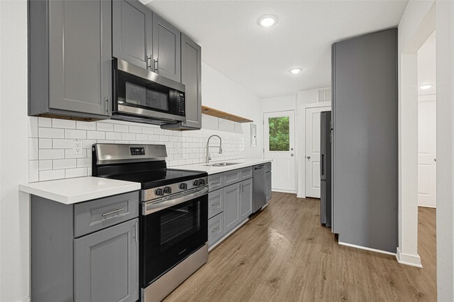 Foto del edificio - 7537 Westover St