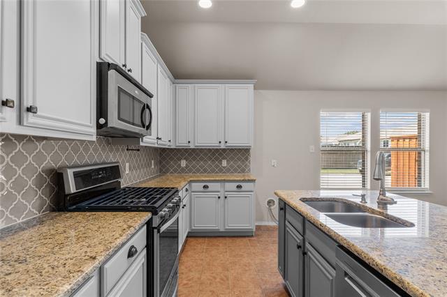 Foto del edificio - 701 Fireberry Dr
