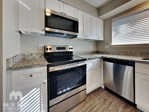 Building Photo - 11923 Medicine Bow Cir