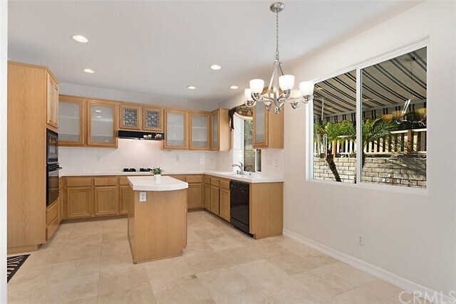 Building Photo - 27901 Glenfield Cir