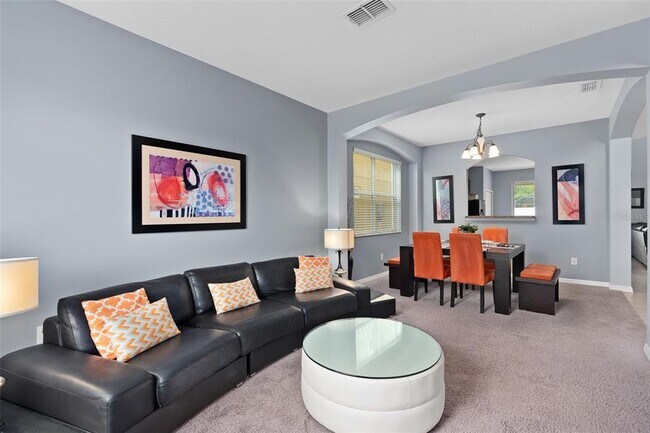 Foto del edificio - 2547 Dharma Cir