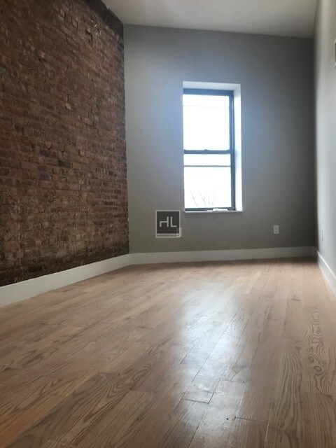 Foto del edificio - 1327 Flatbush Ave