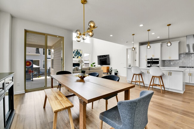 Foto del edificio - 6302 E 142nd Pl