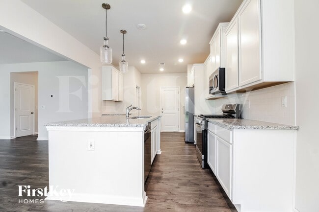 Foto del edificio - 621 Goldburn Wy