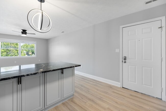 Building Photo - Bitonti Place