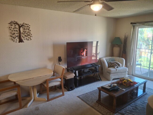 Foto del edificio - 276 Lake Havasu Ave