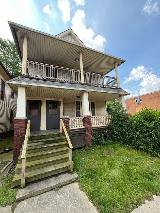 Building Photo - 3001 Denison Ave