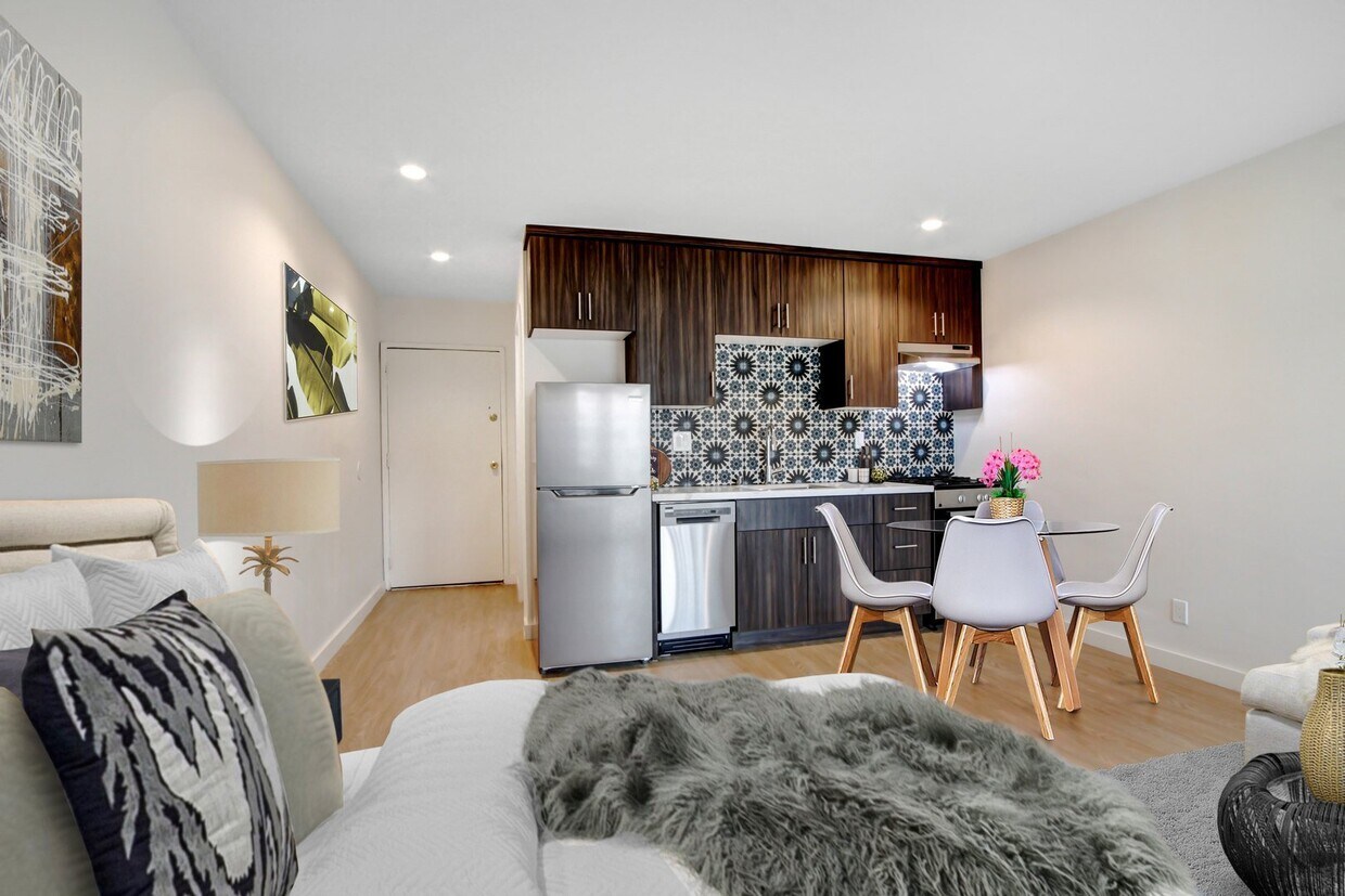 170 Apartments for Rent in Beachwood Canyon, CA Westside Rentals