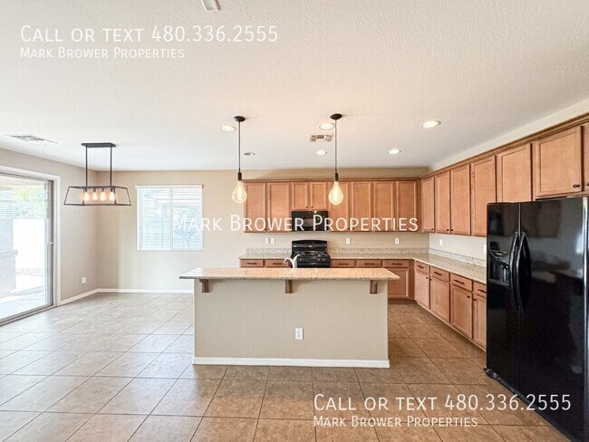 Foto del edificio - 1124 W Fir Tree Rd