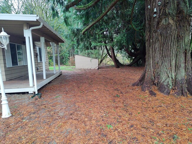 Building Photo - Cottage style home in Poulsbo on HWY 3