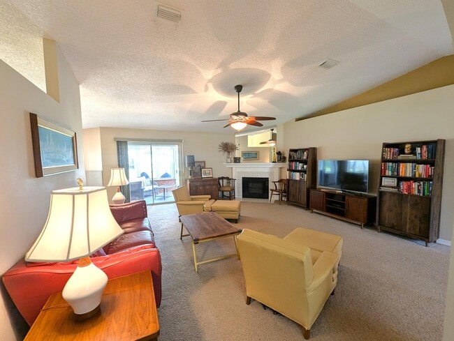 Building Photo - 7570 Pepperwood St