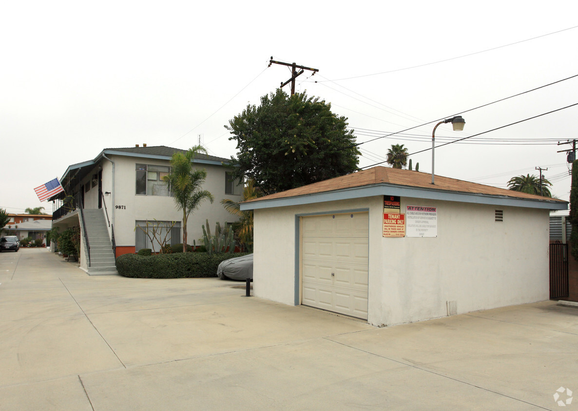 Primary Photo - 9869-9871 Alondra Blvd