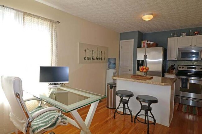 Foto del edificio - 5967 Canyon Creek Dr