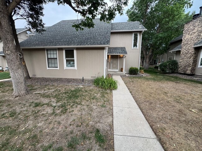 Photo - Aurora Townhome Right on the Golf Course