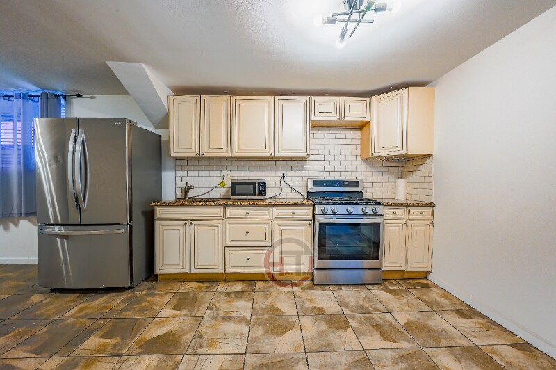 1637 Mahan Ave, The Bronx, NY 10461 Room for Rent in The Bronx, NY