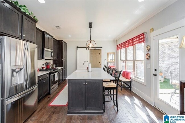 Building Photo - 2208 Grand Ave