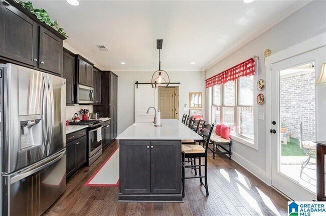 Foto del edificio - 2208 Grand Ave