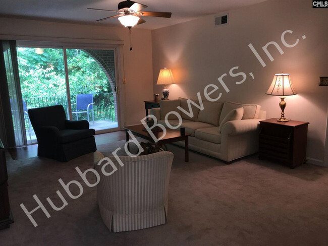Building Photo - 5516 Lakeshore Dr