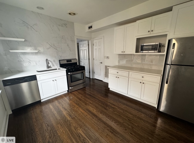 Foto del edificio - 2613 N Fairfield Ave