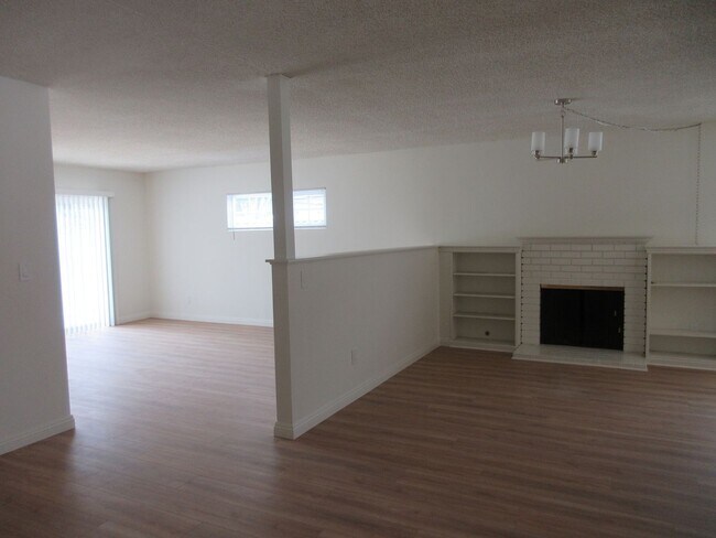 Foto del edificio - Duggan Property Management, Inc Presents -North Hills (4 bed, 2 bath)