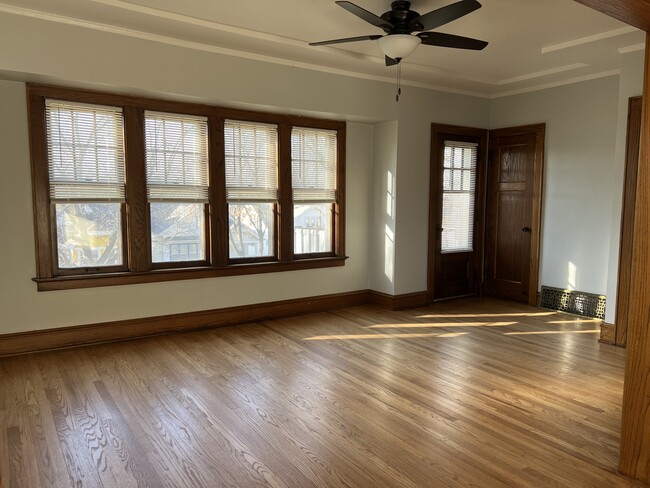 Building Photo - 1370 N 59th St