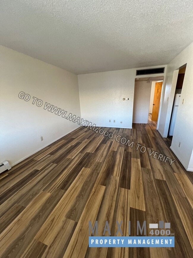 Building Photo - 580 Bookcliff Ave