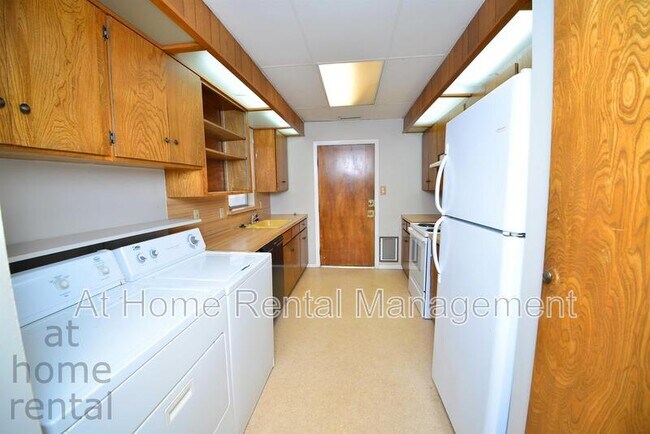 Foto del edificio - 1501 S Madison Ave