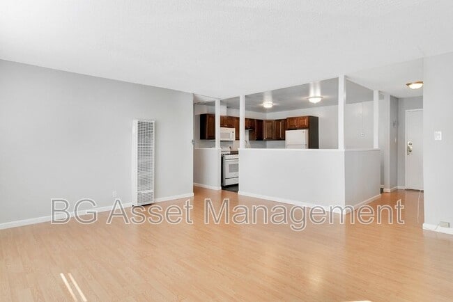 Foto del edificio - 5550 Central Ave