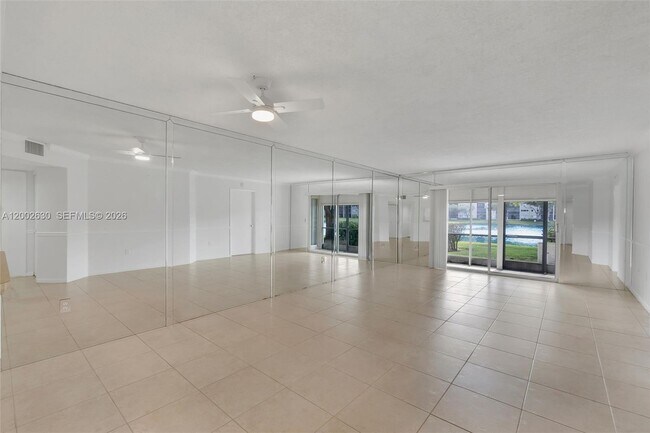 Foto del edificio - 850 SW 138th Ave