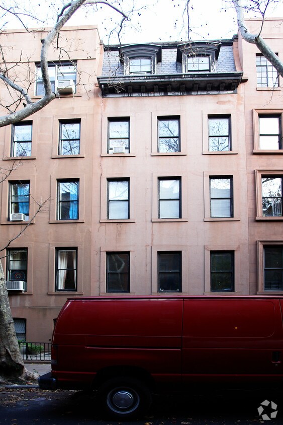 Building Photo - 49 Remsen St