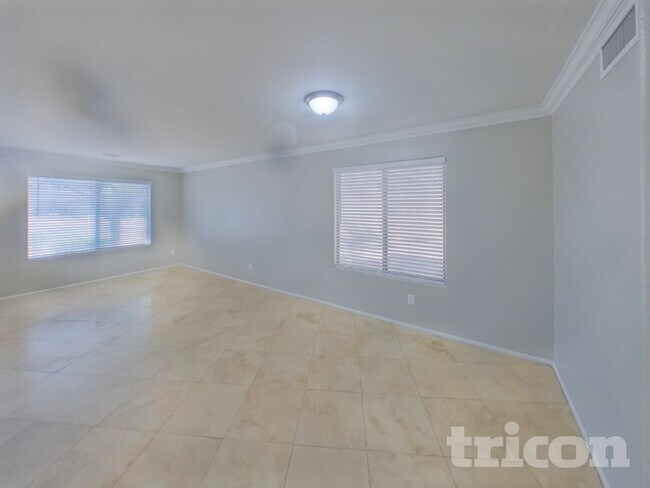 Foto del edificio - 7713 S 47th Ln