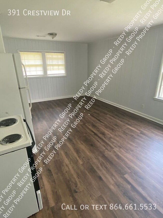 Foto del edificio - 391 Crestview Dr