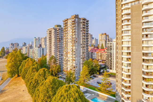 Building Photo - Beach Apartments