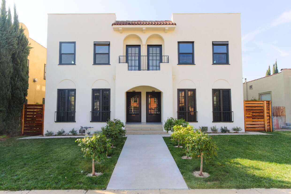 Front Facade - 1547 Rosalia Rd