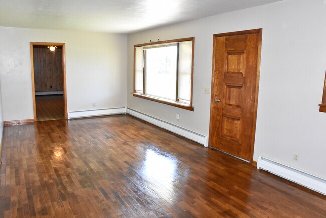 Building Photo - 8808 Franklin Pike