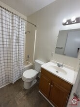 Building Photo - 157 Bybee Woods Dr