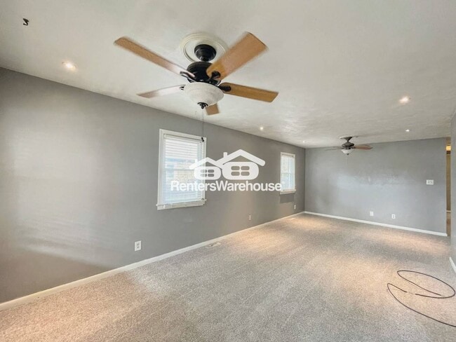 Foto del edificio - 716 Cardover Ave