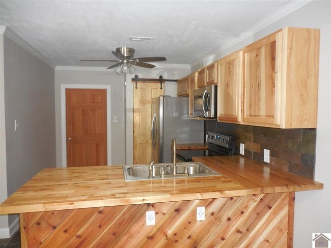 Foto del edificio - 317 5th St