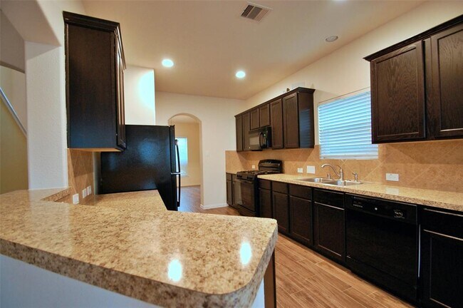 Building Photo - 1502 Lochstone Dr