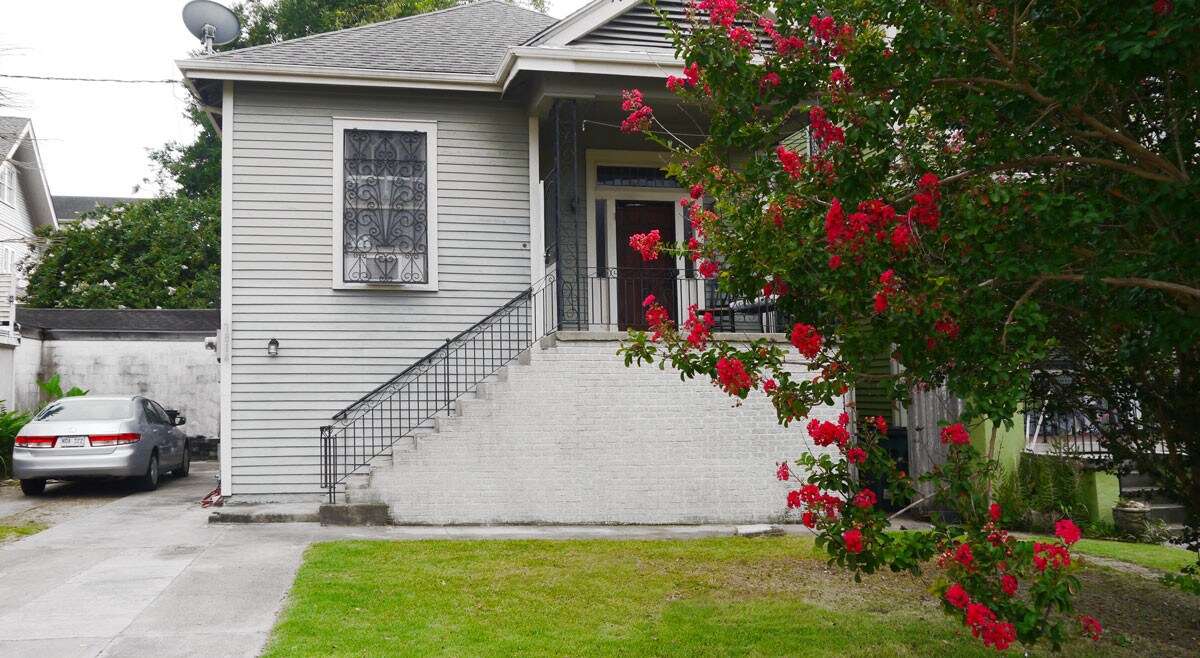 Exterior - 7814 S Claiborne Ave