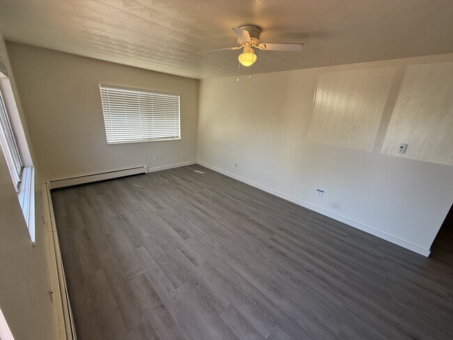 Foto del edificio - 1231 Pleasant Acres Dr