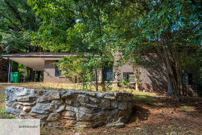 Building Photo - 2644 Preston Dr