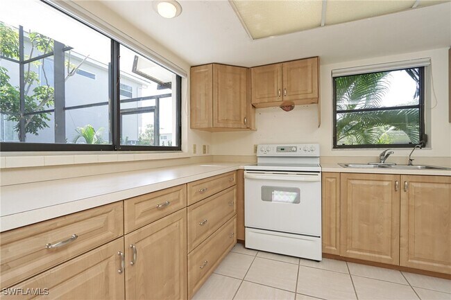 Foto del edificio - 514 11th Ave S
