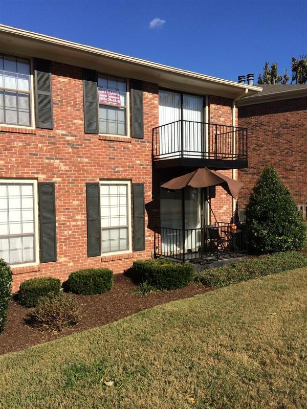Foto del edificio - Condo Living Close to everything in Brentwood