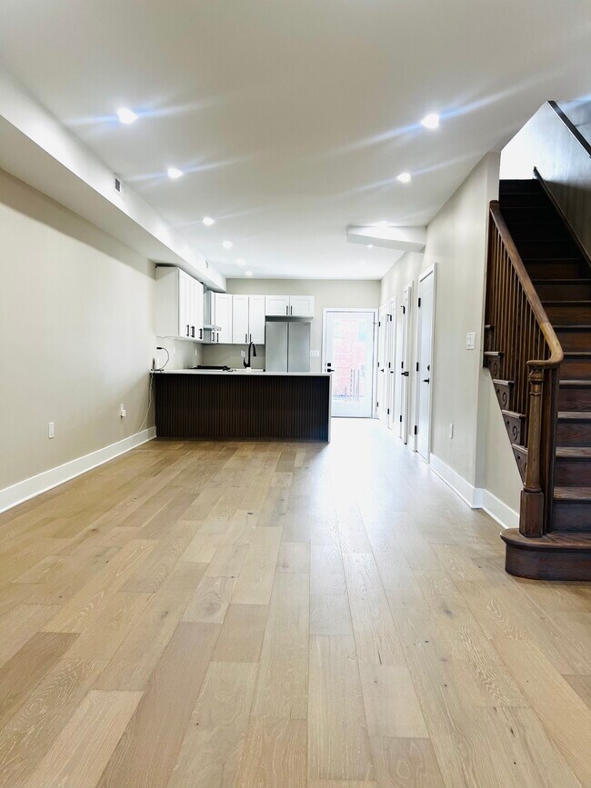 Foto del edificio - 5612 2nd Pl NW