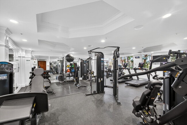 Building Photo - 1801 N Flagler Dr