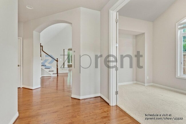 Building Photo - 1409 271st Pl SE