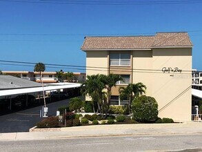 Building Photo - 1400 Tarpon Center Dr