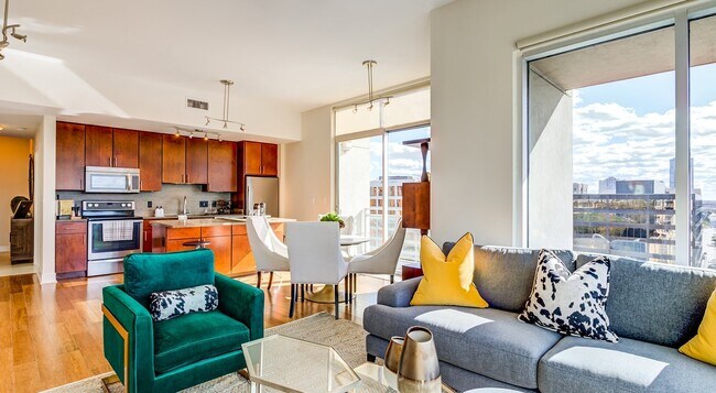 Foto del edificio - Galleria Oasis | 1 Month Free!